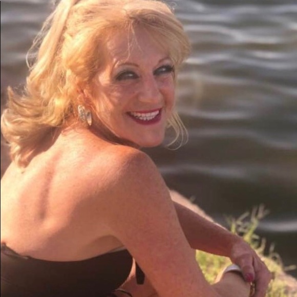 Meet your Posher, Sandra - Picture 4 of 7